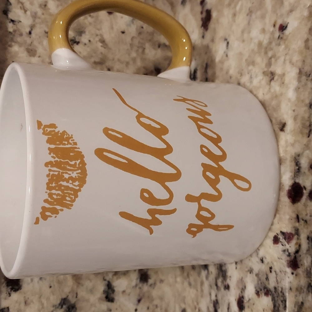 Hello Gorgeous coffee mug
